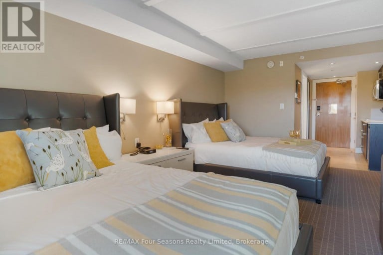 6210/6212 - 9 HARBOUR STREET E, Collingwood, Ontario, L9Y5C5