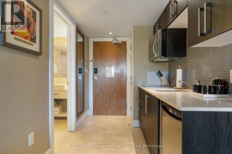 6210/6212 - 9 HARBOUR STREET E, Collingwood, Ontario, L9Y5C5