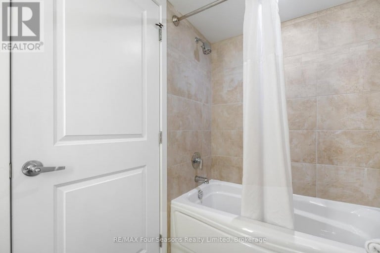 6210/6212 - 9 HARBOUR STREET E, Collingwood, Ontario, L9Y5C5