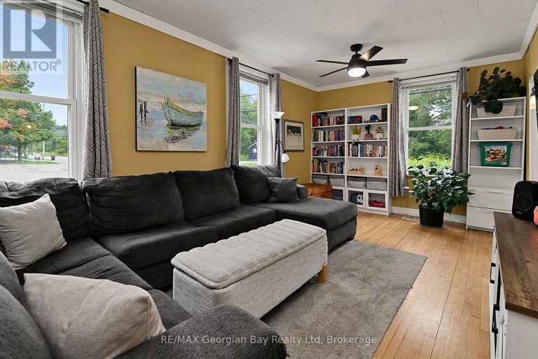 154 ROBERT STREET W, Penetanguishene, Ontario, L9M1P8