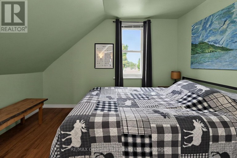 154 ROBERT STREET W, Penetanguishene, Ontario, L9M1P8