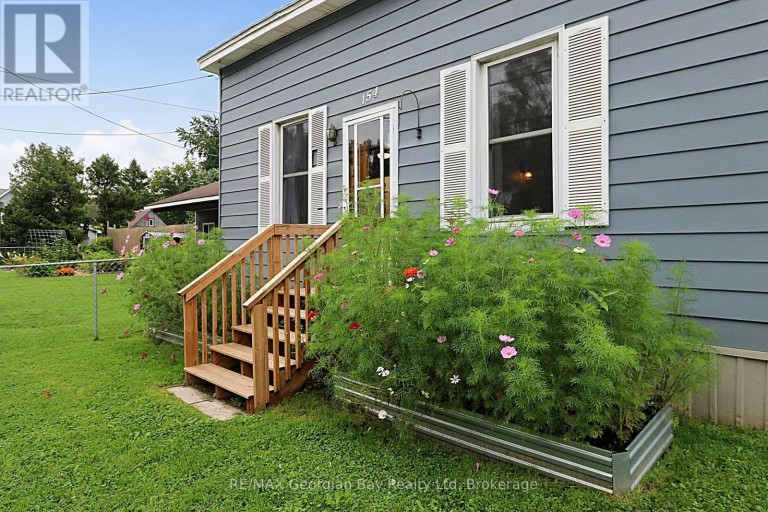 154 ROBERT STREET W, Penetanguishene, Ontario, L9M1P8
