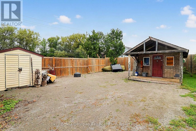 154 ROBERT STREET W, Penetanguishene, Ontario, L9M1P8