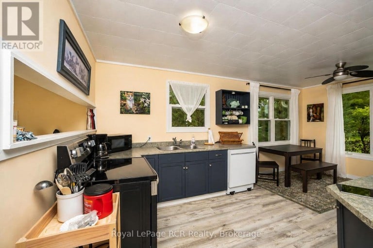 046285 OLD MAIL ROAD, Meaford, Ontario, N4L1W7