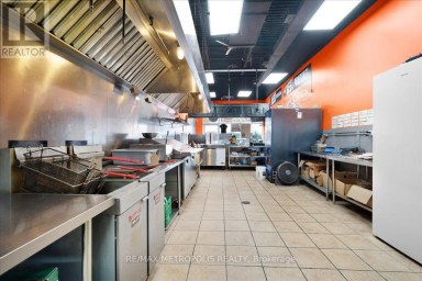 10 - 450 HOLLAND STREET W Bradford West Gwillimbury (Bradford) Ontario photo 10