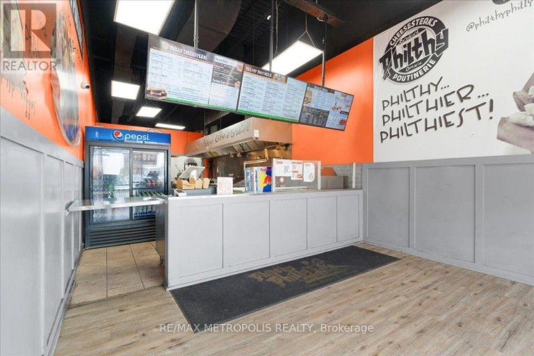 10 - 450 HOLLAND STREET W, Bradford West Gwillimbury (Bradford), Ontario, L3Z0J4