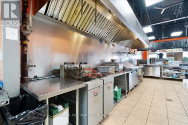 10 - 450 HOLLAND STREET W Bradford West Gwillimbury (Bradford) Ontario photo 8