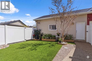 19, 300 Sparrow Hawk Drive Fort McMurray Alberta photo 18