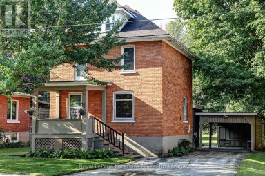 27 EDWIN STREET E Meaford Ontario photo 1