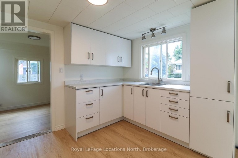 253 THOMPSON STREET, Meaford, Ontario, N4L1M3
