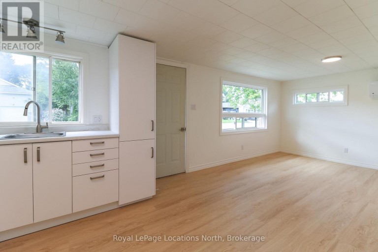 253 THOMPSON STREET, Meaford, Ontario, N4L1M3