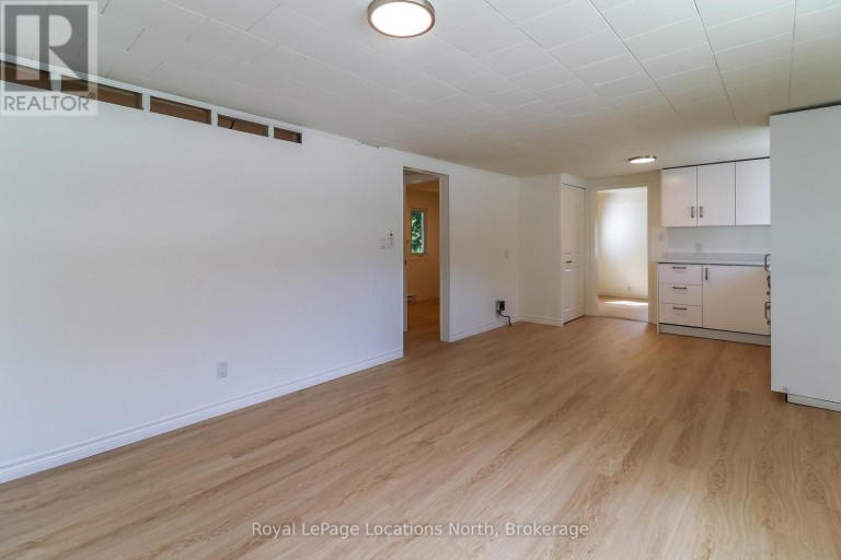 253 THOMPSON STREET, Meaford, Ontario, N4L1M3