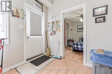 213 MAIN STREET E Minto Ontario photo 12