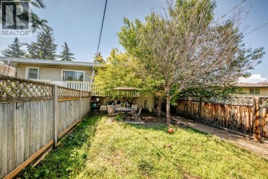 7726 & 7728 34 Avenue NW Calgary Alberta photo 3