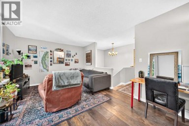 7726 & 7728 34 Avenue NW Calgary Alberta photo 35
