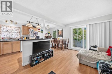 7726 & 7728 34 Avenue NW Calgary Alberta photo 41