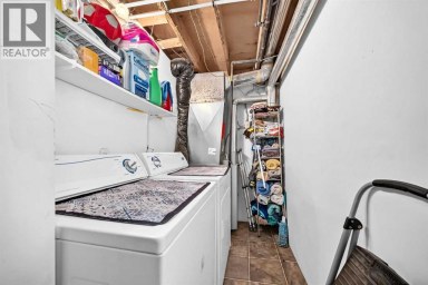 7726 & 7728 34 Avenue NW Calgary Alberta photo 45