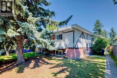 7726 & 7728 34 Avenue NW Calgary Alberta photo 5