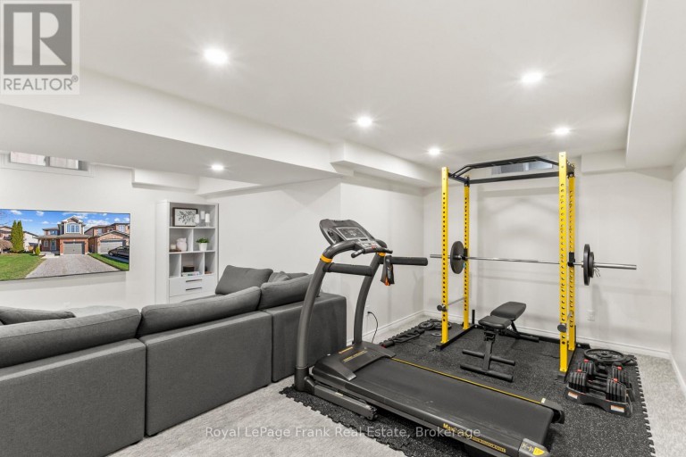 12 COLDBROOK DRIVE, Cavan Monaghan (Millbrook Village), Ontario, L0A1G0