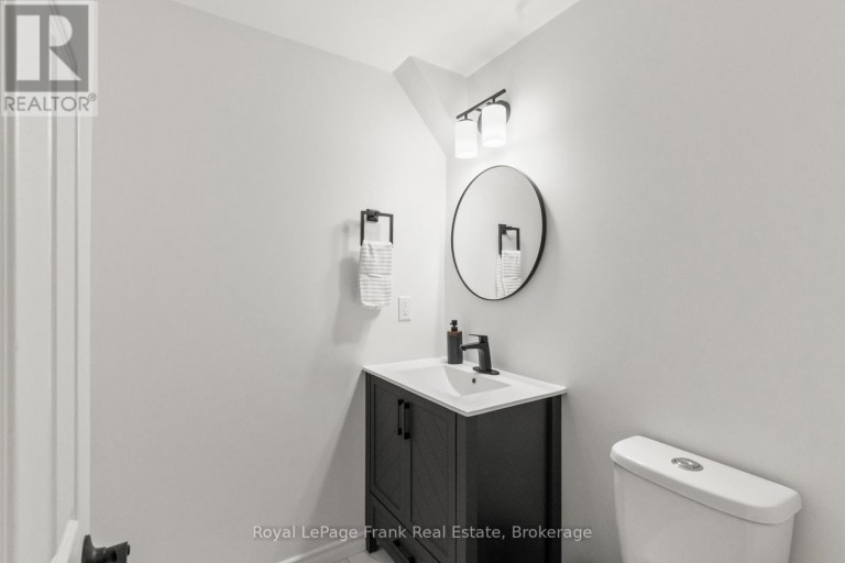 12 COLDBROOK DRIVE, Cavan Monaghan (Millbrook Village), Ontario, L0A1G0