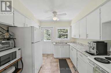 3186 COUNTY ROAD 121 ROAD Trent Lakes Ontario photo 16