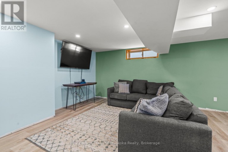 30 KITCHEN ROAD S, Huntsville (Chaffey), Ontario, P1H1Y3