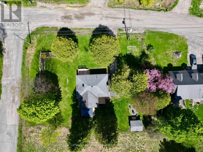 30 KITCHEN ROAD S, Huntsville (Chaffey), Ontario, P1H1Y3
