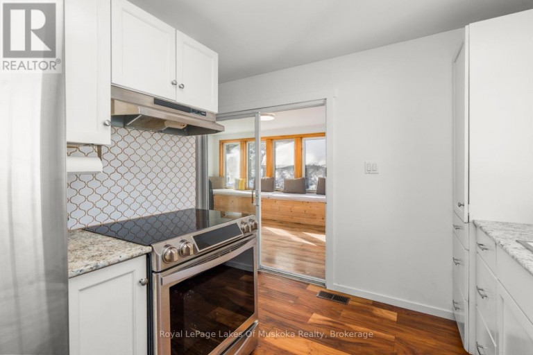 30 KITCHEN ROAD S, Huntsville (Chaffey), Ontario, P1H1Y3
