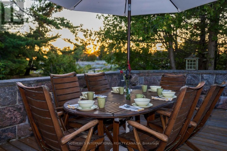 1 A307 ISLAND, The Archipelago (Archipelago North), Ontario, P0G1K0