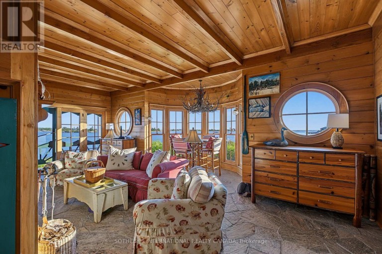 1 A307 ISLAND, The Archipelago (Archipelago North), Ontario, P0G1K0