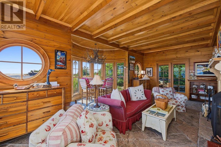 1 A307 ISLAND, The Archipelago (Archipelago North), Ontario, P0G1K0