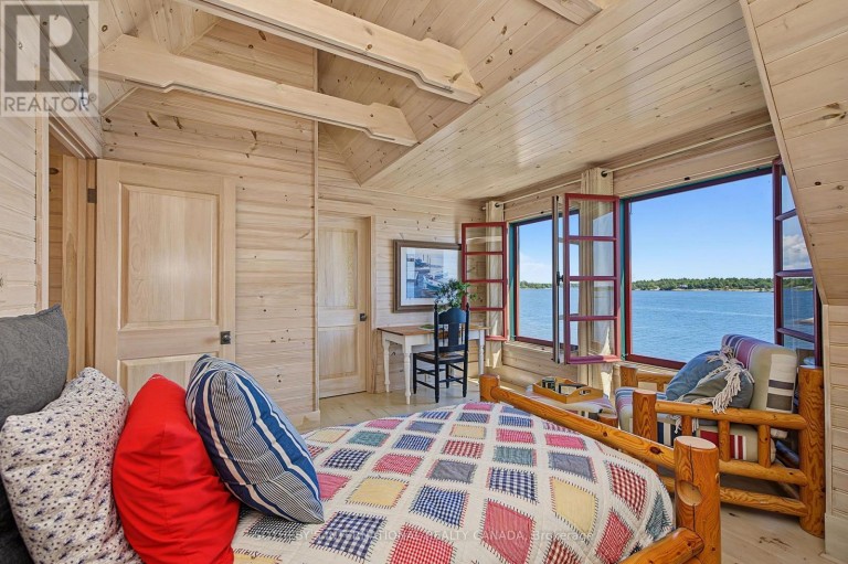1 A307 ISLAND, The Archipelago (Archipelago North), Ontario, P0G1K0