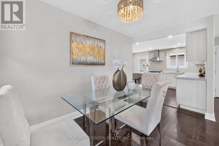 22 QUAKER CRESCENT, Hamilton (Quinndale), Ontario, L8W1H5