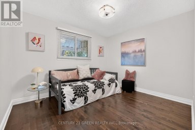22 QUAKER CRESCENT Hamilton (Quinndale) Ontario photo 25