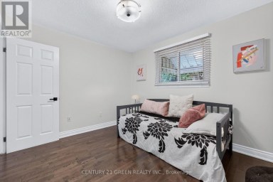 22 QUAKER CRESCENT Hamilton (Quinndale) Ontario photo 26