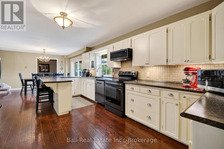 92 CRICKET HOLLOW ROAD, Kawartha Lakes (Mariposa), Ontario, K0M2C0