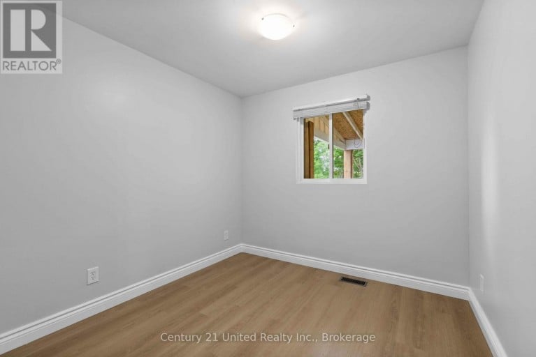 223 ANTRIM STREET, Peterborough (Town Ward 3), Ontario, K9H3G5