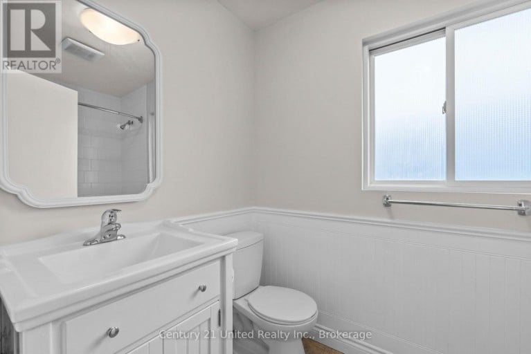 223 ANTRIM STREET, Peterborough (Town Ward 3), Ontario, K9H3G5