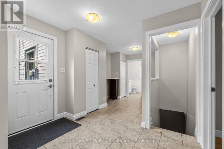 223 ANTRIM STREET, Peterborough (Town Ward 3), Ontario, K9H3G5