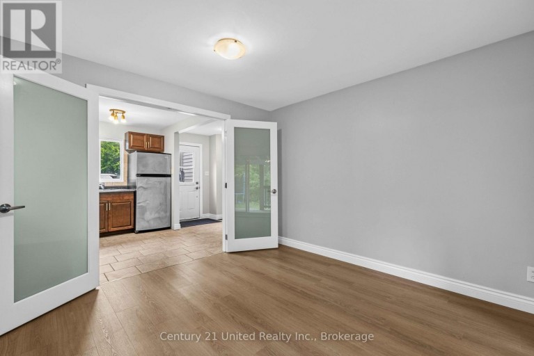223 ANTRIM STREET, Peterborough (Town Ward 3), Ontario, K9H3G5