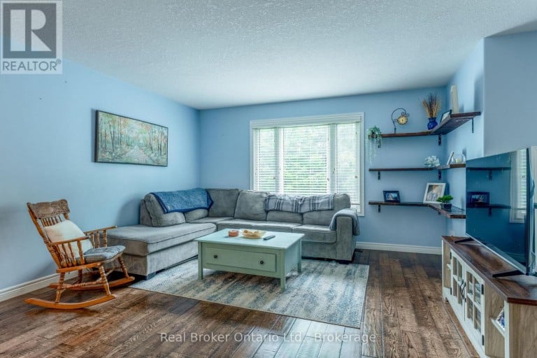 204 GOLF COURSE ROAD, Wasaga Beach, Ontario, L9Z1S6