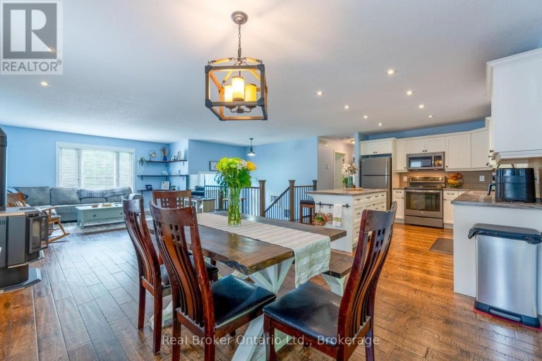 204 GOLF COURSE ROAD, Wasaga Beach, Ontario, L9Z1S6
