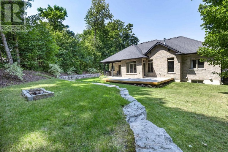 25 HERON BOULEVARD, Springwater (Snow Valley), Ontario, L0L1Y3