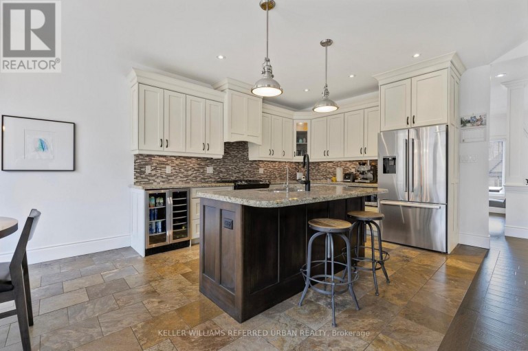 25 HERON BOULEVARD, Springwater (Snow Valley), Ontario, L0L1Y3