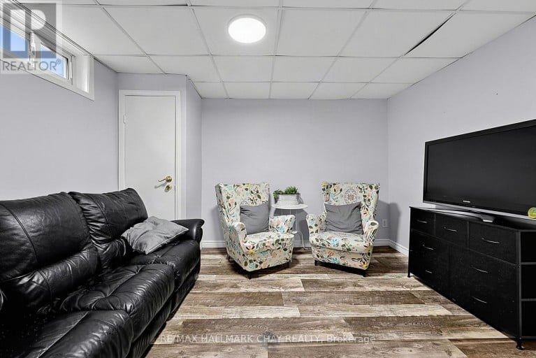 133 DAPHNE CRESCENT, Barrie (Cundles East), Ontario, L4M2Y7
