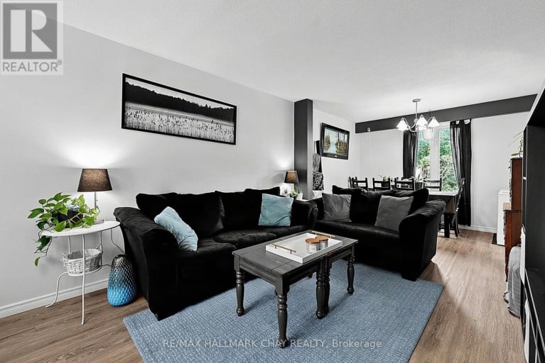 133 DAPHNE CRESCENT, Barrie (Cundles East), Ontario, L4M2Y7