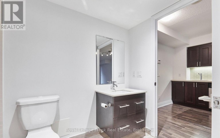 E402 - 555 WILSON AVENUE, Toronto (Clanton Park), Ontario, M3H5Y6