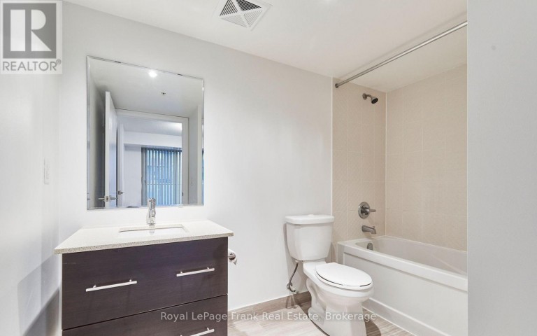 E402 - 555 WILSON AVENUE, Toronto (Clanton Park), Ontario, M3H5Y6