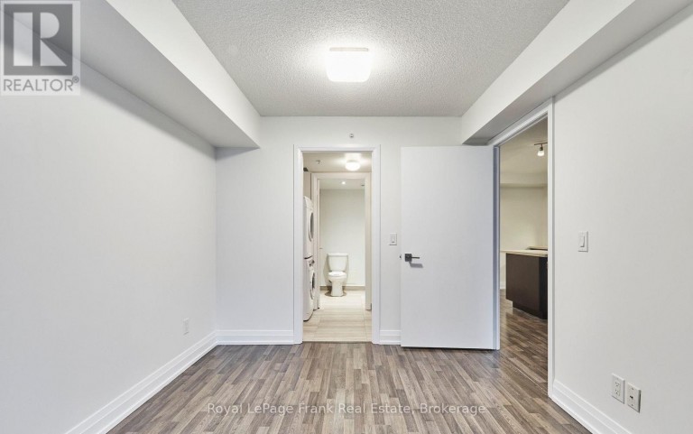 E402 - 555 WILSON AVENUE, Toronto (Clanton Park), Ontario, M3H5Y6