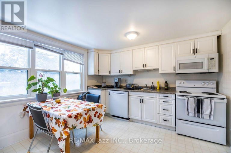 EAST - 97 ADELAIDE AVENUE E, Oshawa (O'Neill), Ontario, L1G1Z2